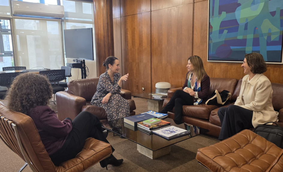 Csukasi reunida con directora regional de ONU Mujeres para las Américas y el Caribe, Bibiana Aido Csukasi reunida con directora regional de ONU Mujeres para las Américas y el Caribe, Bibiana Aido