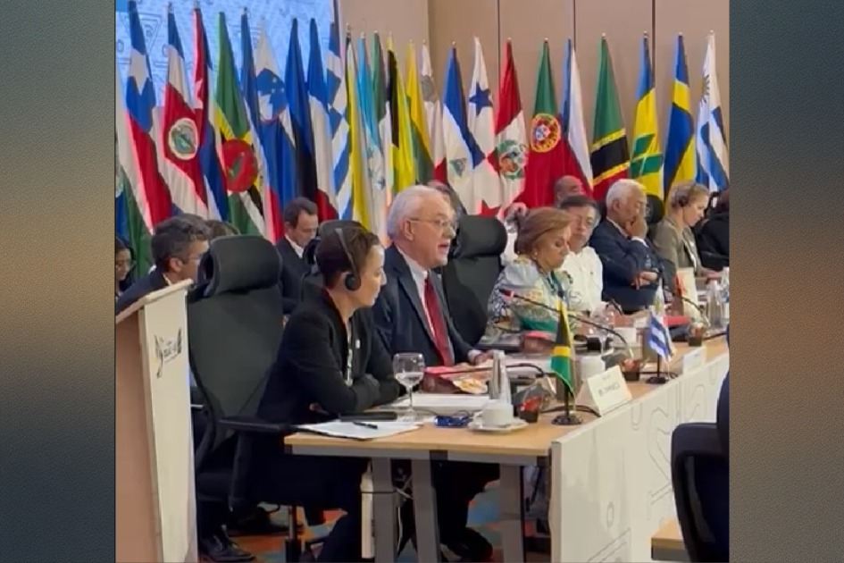 Canciller Lubetkin en plenario cumbre CELAC-UE