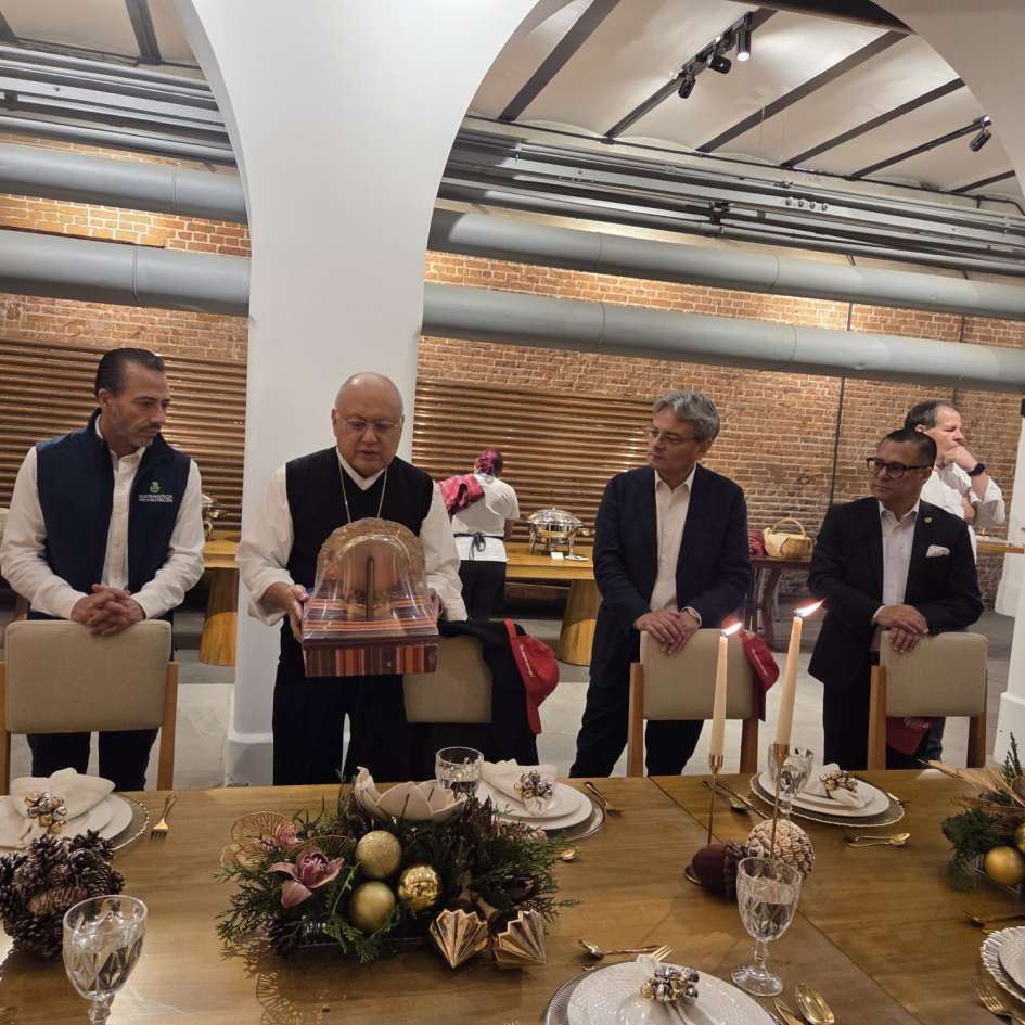 Entrega de Placa de agradecimiento