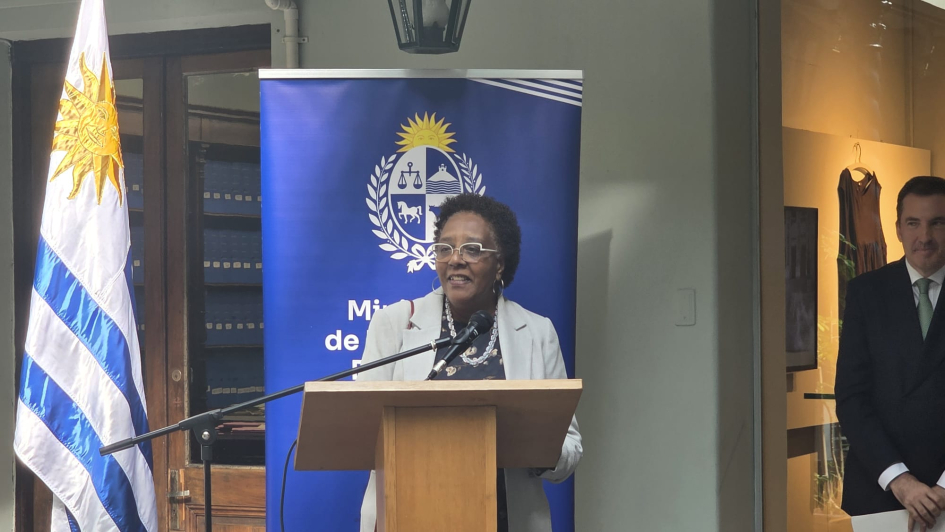  Presidenta Instituto Afrodescendiente para el Estudio, la Investigación, Vicenta Camusso Pintos