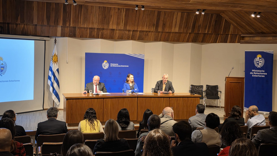 Diálogo sobre Migración Regional y Cooperación. El rol de Uruguay en la gobernanza migratoria