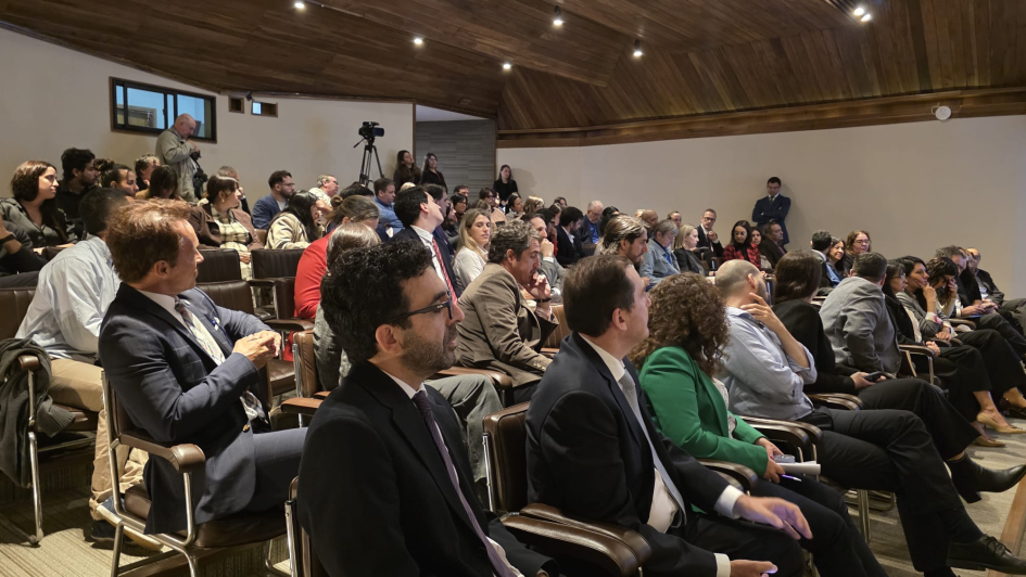 Público presente Diálogo sobre Migración Regional y Cooperación. El rol de Uruguay en la gobernanza 