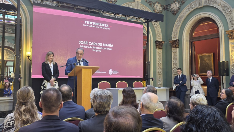 Ministro de Educación y Cultura, José Carlos Mahía