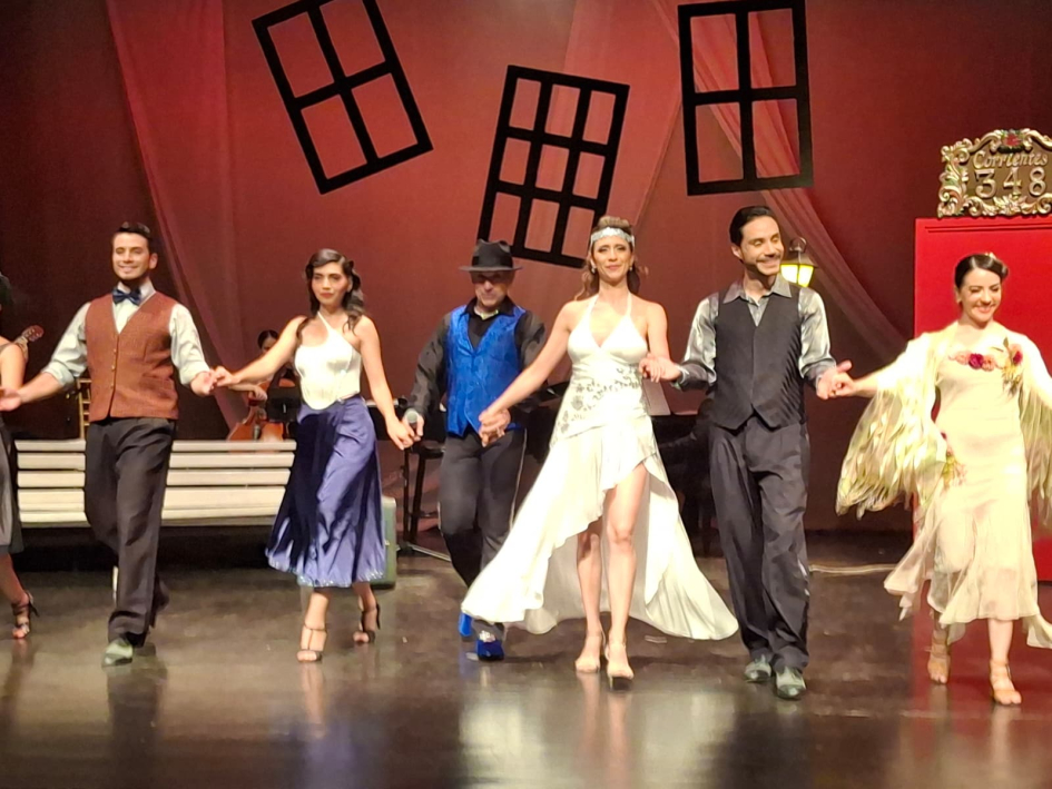 Espectáculo de Tango "A media luz" Espectáculo de Tango "A media luz"