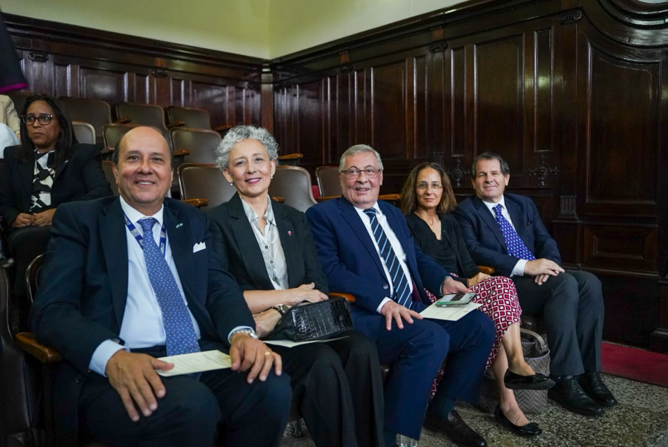 Embajadores del Cuerpo Diplomático Acreditado en Guatemala Sesión Solemne Congreso de la República