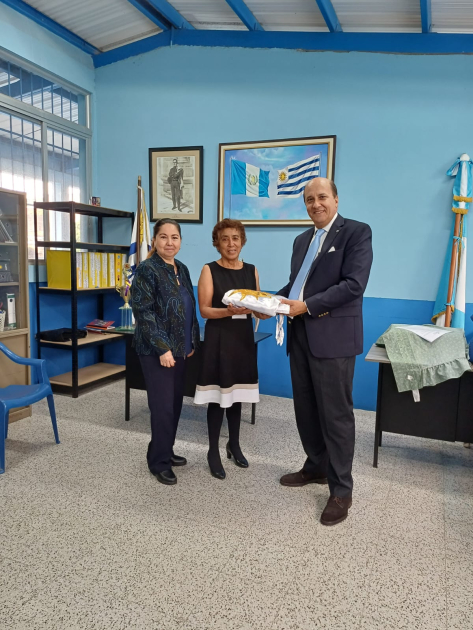Conmemoración del 176° Aniversario del fallecimiento del General José Gervasio Artigas Escuela Uruguay