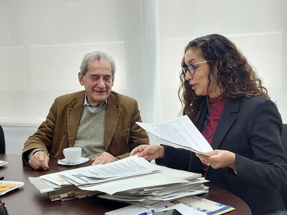 Ingeniero Camilo Cárdenas Giraldo y Embajadora Mercedes Corominas Galloso
