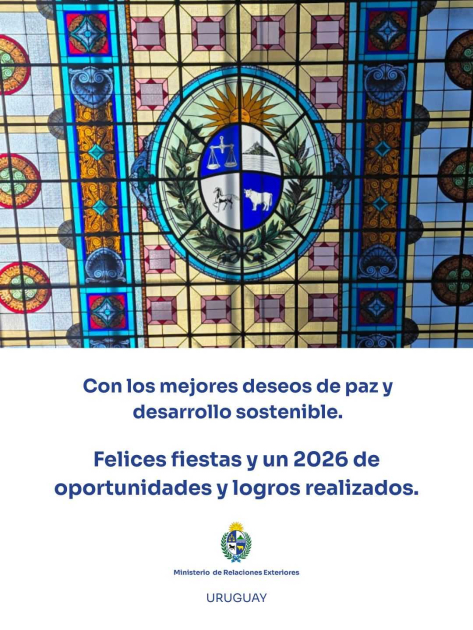 Tarjeta de saludo por las fiestas y el 2026 Imagen - Vitral con el escudo nacional del Palacio Santos - Ministerio de Relaciones Exteriores