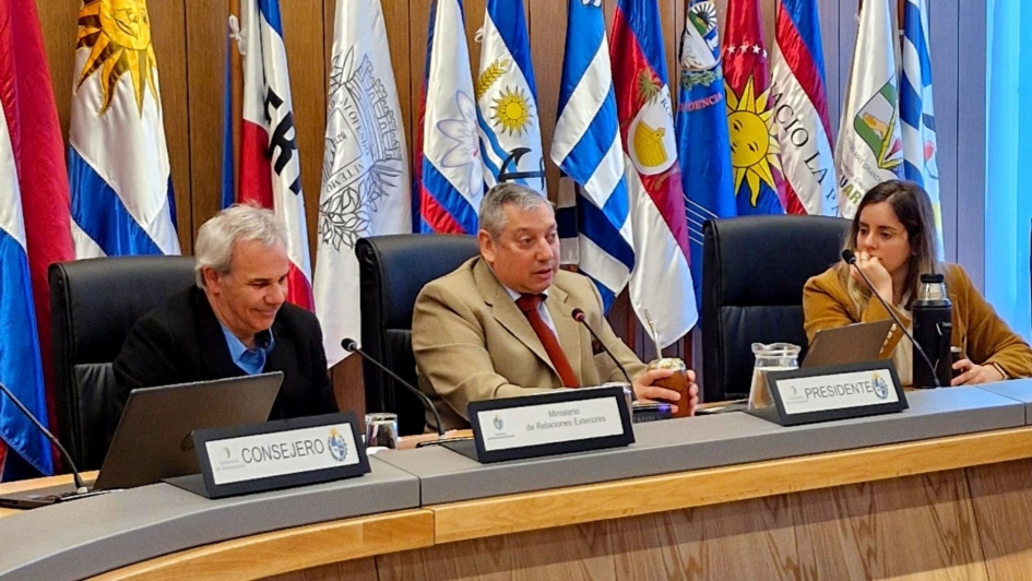 Primer Encuentro de Gobiernos Subnacionales sobre Movilidad Humana Primer Encuentro de Gobiernos Subnacionales sobre Movilidad Humana