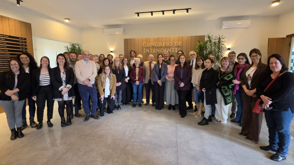 Primer Encuentro de Gobiernos Subnacionales sobre Movilidad Humana Primer Encuentro de Gobiernos Subnacionales sobre Movilidad Humana