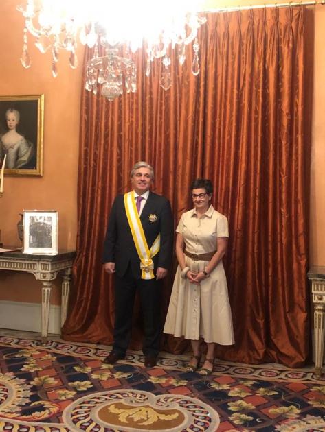 Condecoración del Canciller Francisco Bustillo con la Orden de Isabel la Católica en grado Gran Cruz