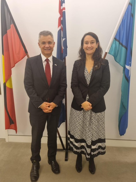 Vicenciller con el asistente de RREE y comercio de Australia Vicenciller con el asistente de RREE y comercio, Matt Thistlethwaite de Australia