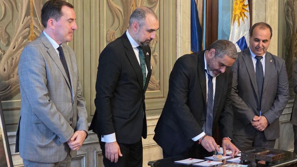 90 años de relaciones diplomáticas entre Uruguay y Rumania 90 años de relaciones diplomáticas entre Uruguay y Rumania