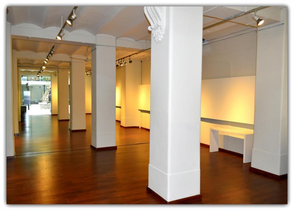 Imagen del interior de la Sala de exposión Figari vacía.