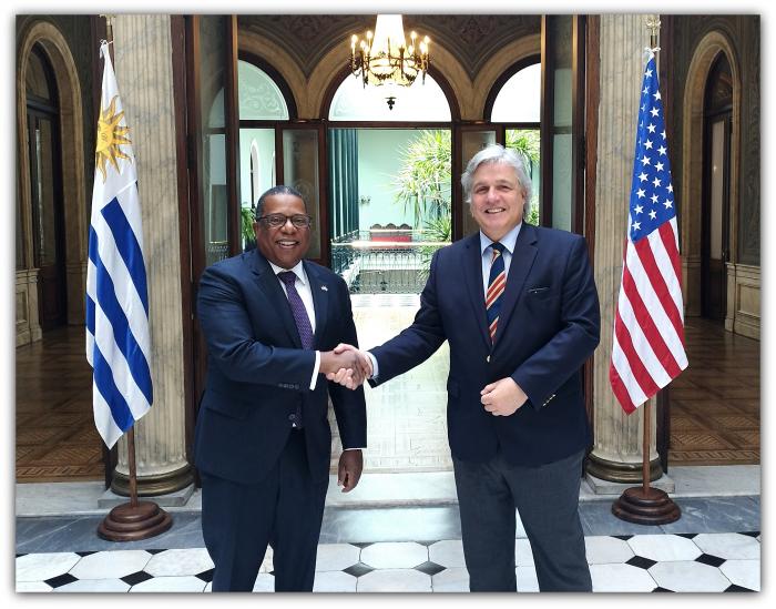 I REUNIÓN DE DIÁLOGO POLÍTICO BILATERAL ANUAL URUGUAY – ESTADOS UNIDOS DE AMÉRICA I REUNIÓN DE DIÁLOGO POLÍTICO BILATERAL ANUAL URUGUAY – ESTADOS UNIDOS DE AMÉRICA