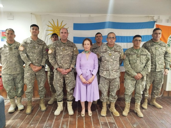 Consul Ms. Florencia Del Có with the Uruguayan Contingent