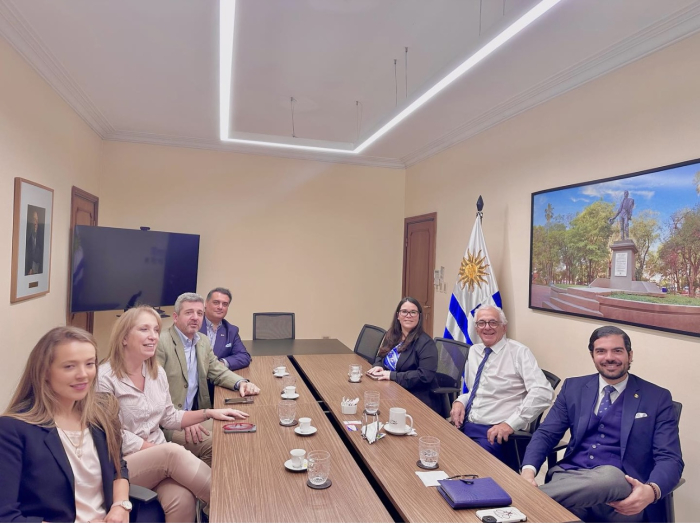 Fotografía de la reunión de referencia. Fotografía de la reunión de referencia.