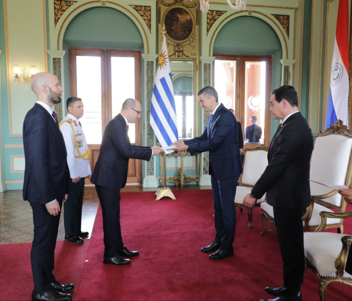 Presentación de las cartas credenciales.