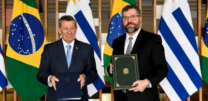 Canciller Rodolfo Nin Novoa junto a su par brasileño Ernesto Araujo