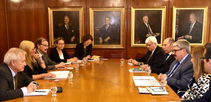 Reunión de trabajo por Visita de la Vice Ministra de Economía y Energía de Alemania Reunión de trabajo por Visita de la Vice Ministra de Economía y Energía de Alemania