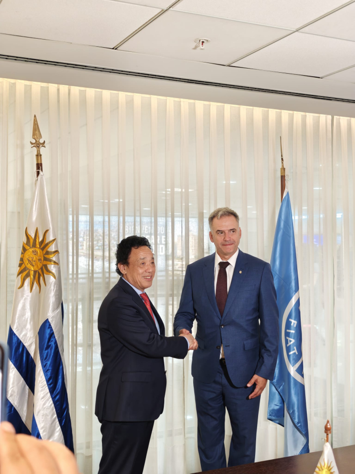 Presidente Orsi con el director General de FAO, Qu Dongyu