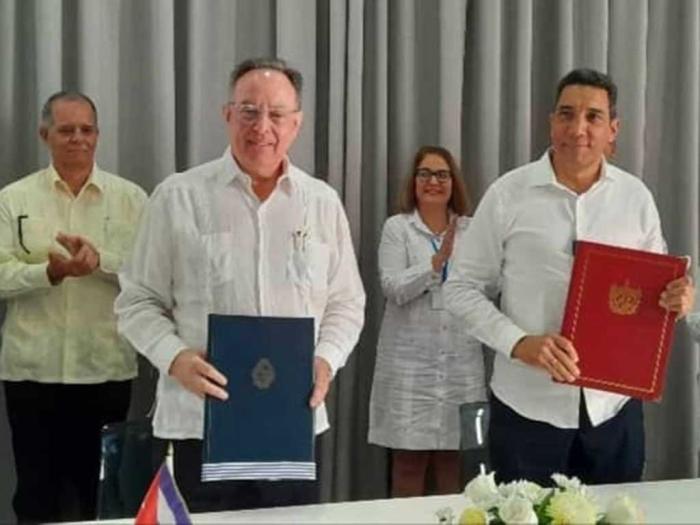 Foto Álvaro Fernando Barba García y , Eduardo Rodríguez Dávila