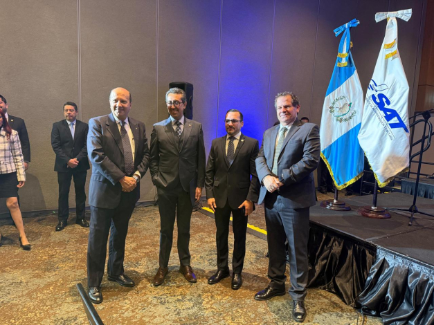 Embajador Jaime Pache Soto, Ministro de Finanzas, Superintendente y Embajador de Argentina