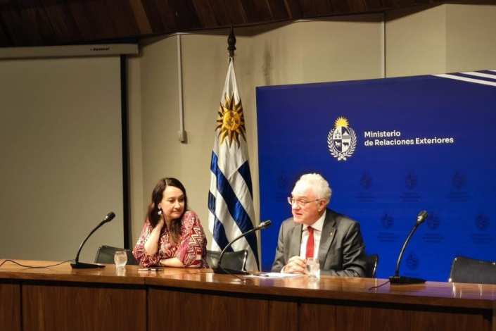 El canciller Mario Lubetkin y la vicecanciller Valeria Csukasi