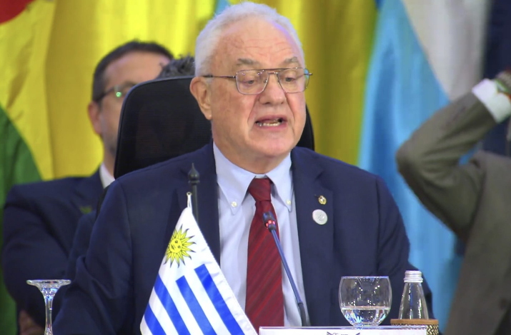 Canciller Lubetkin en plenario cumbre CELAC-UE