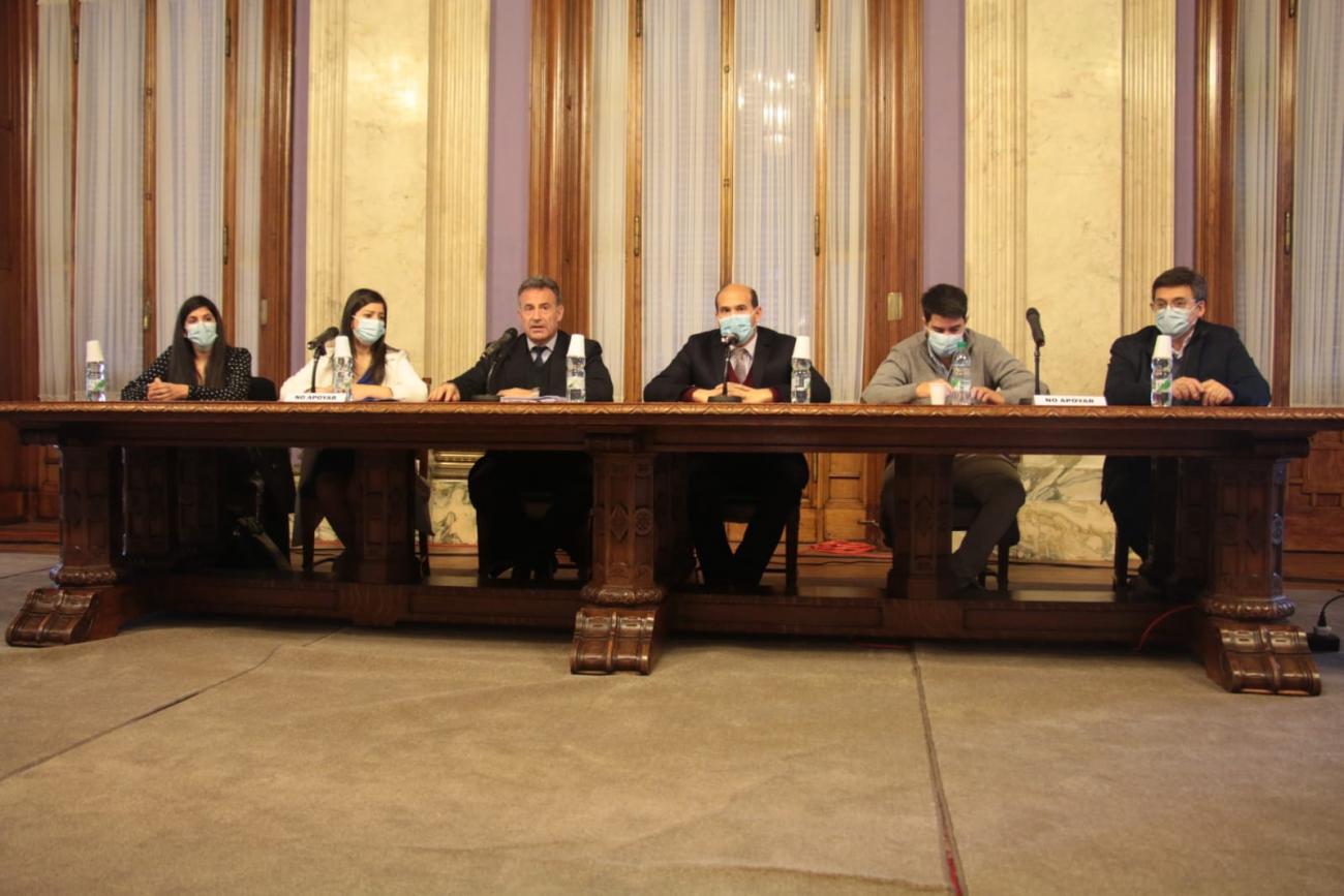 Autoridades en seminario "Por la vida" Autoridades en seminario "Por la vida" - Ministro Salinas, Ministro Lema, Director INJU