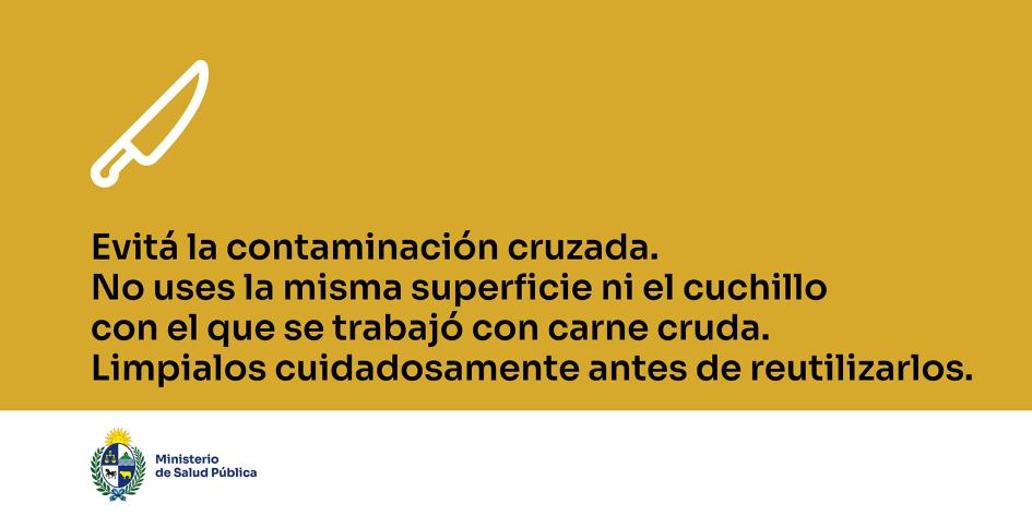 No uses la misma superficie ni el cuchillo con el que se trabajó con carne cruda. Limpialos.