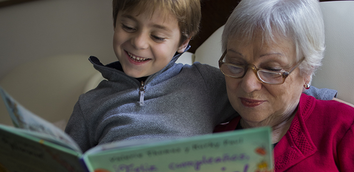 Abuela y nieto