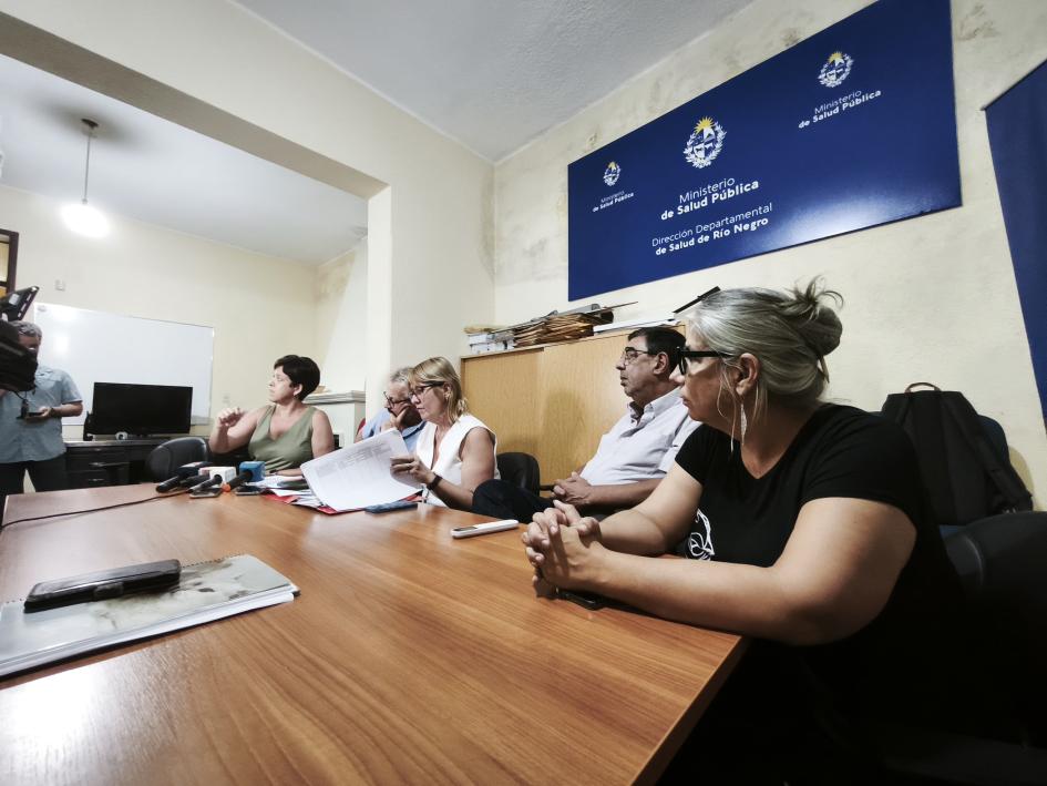 Autoridades reunidas con DDS de Río Negro Autoridades reunidas con DDS de Río Negro