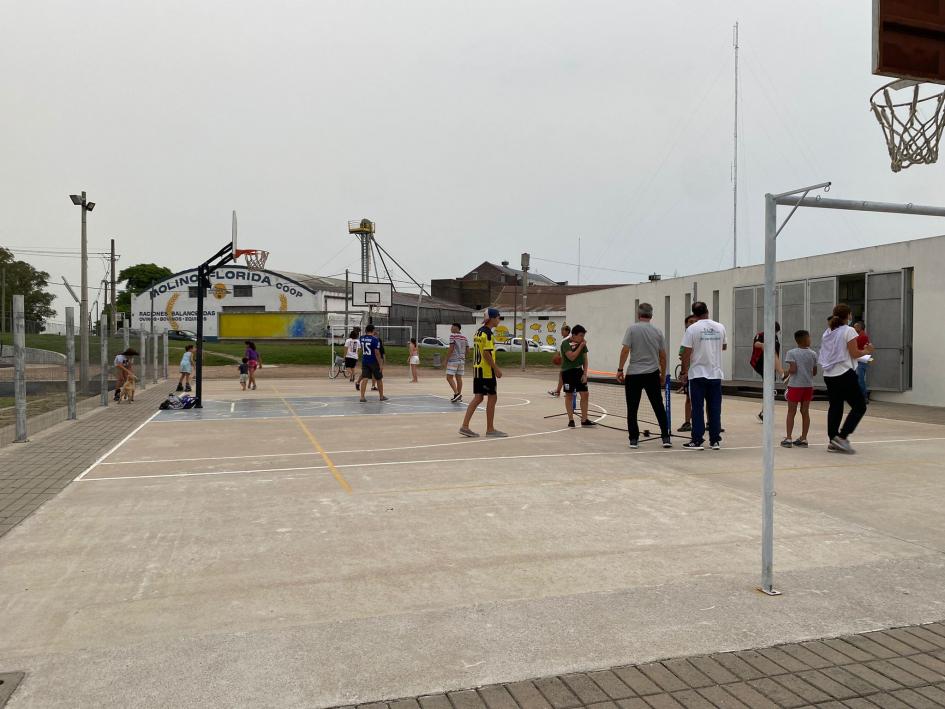 Jóvenes hacen deporte Jóvenes hacen deporte