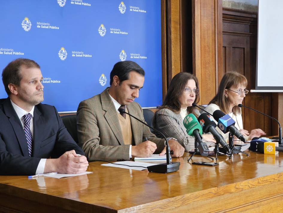Conferencia de prensa respecto a los trascendidos sobre la situación actual del CASMU Autoridades del MSP en conferencia de prensa
