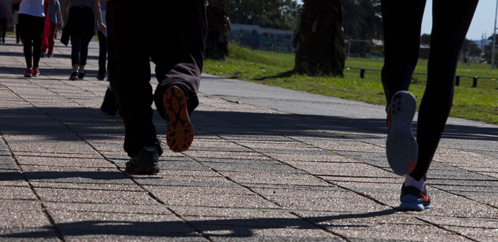 Personas corriendo 