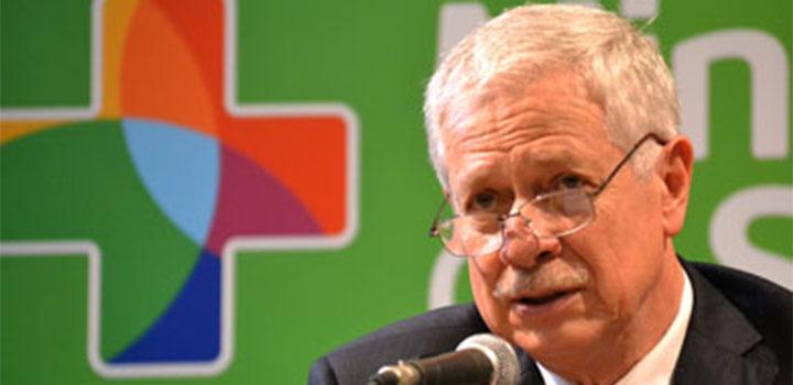 Imagen del Dr. Basso en conferencia de prensa Imagen del Ministro de Salud Pública en conferencia de prensa