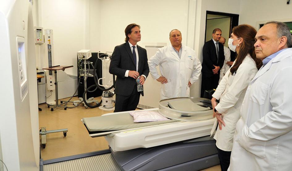 Autoridades en visita al Cudim Autoridades en visita al Cudim