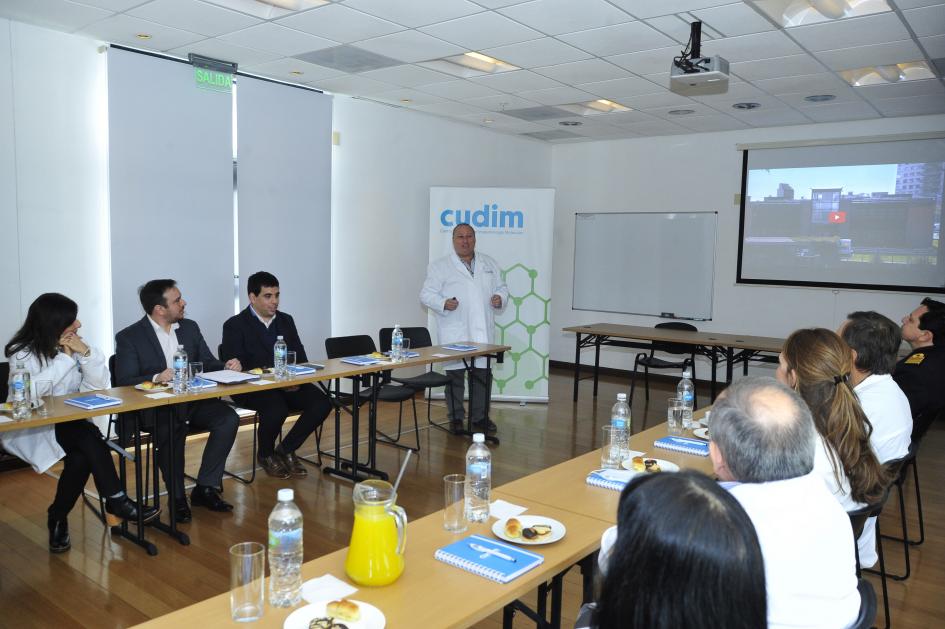 Autoridades en visita al Cudim Autoridades en visita al Cudim
