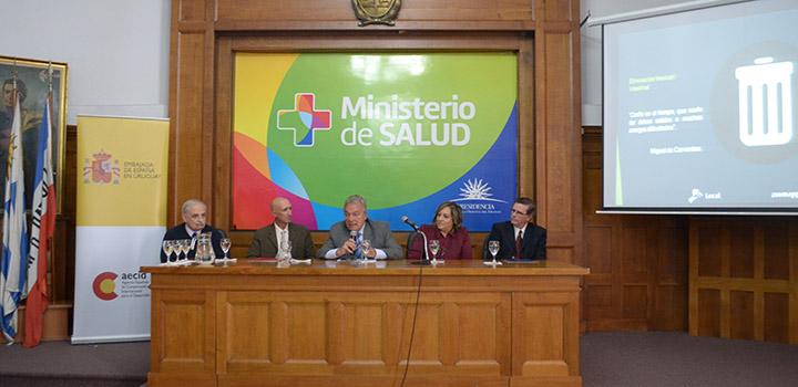 Dr. Quian junto a autoridades del MSP en acto de apertura sobre Rehabilitación Imagen de autoridades en la apertura de la capacitación sobre Rehabilitación