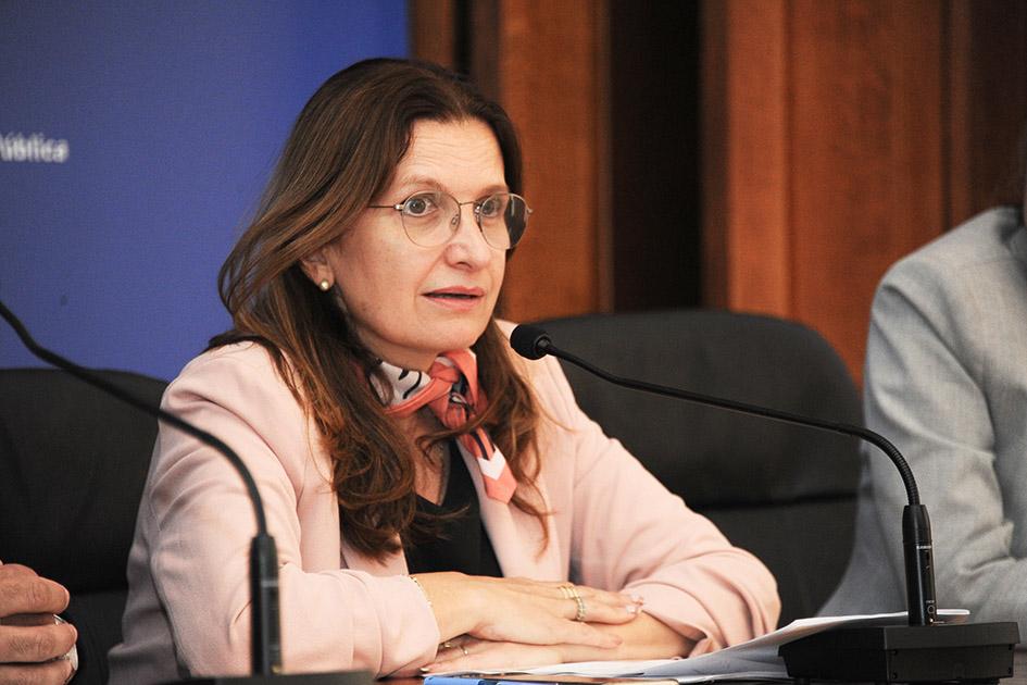 Ministra de Salud Pública Ministra de Salud Pública