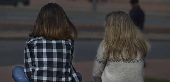 Adolescentes en la rambla