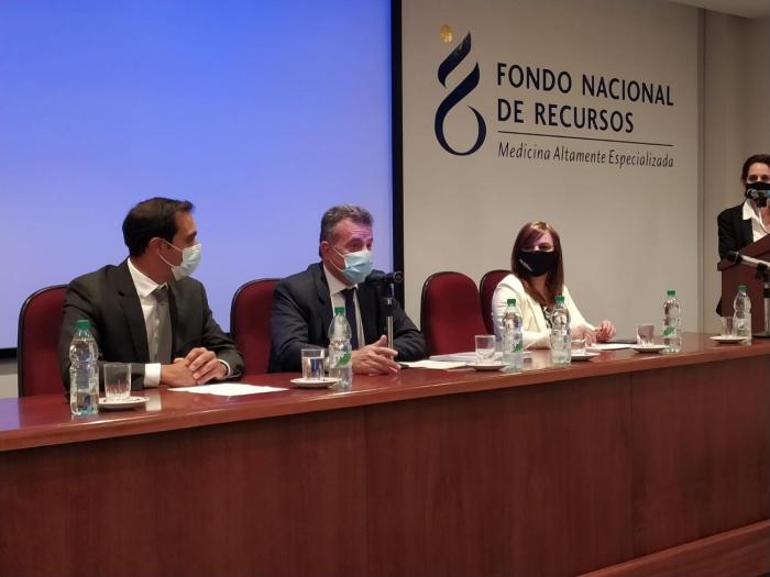 Autoridades en evento Autoridades en evento