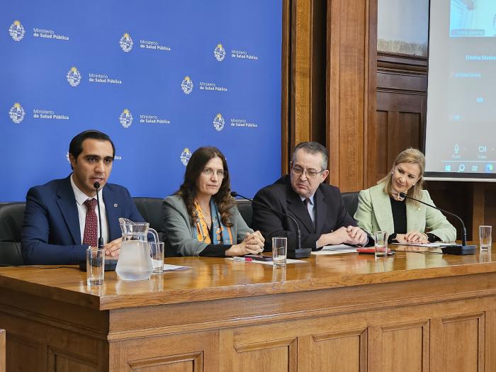 Autoridades del MSP, Ministerio de Ambiente y OPS/OMS en Uruguay