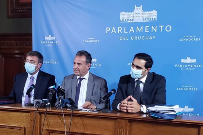 Autoridades en el parlamento Autoridades en el parlamento