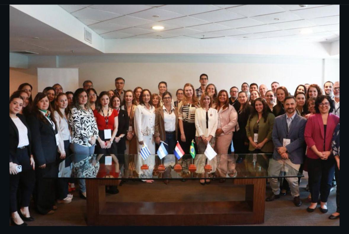 LXIV Reunión Ordinaria del Subgrupo de Trabajo N.º 11 “Salud” del MERCOSUR Participantes de la Reunión Ordinaria