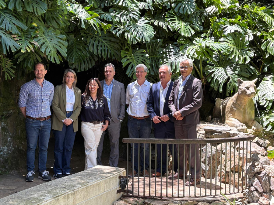 En visita al parque Salus y planta de procesamiento de agua mineral