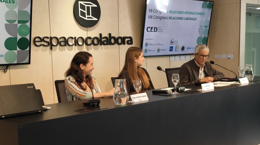 Csukasi, Vila, Castillo en Congreso de relaciones laborales