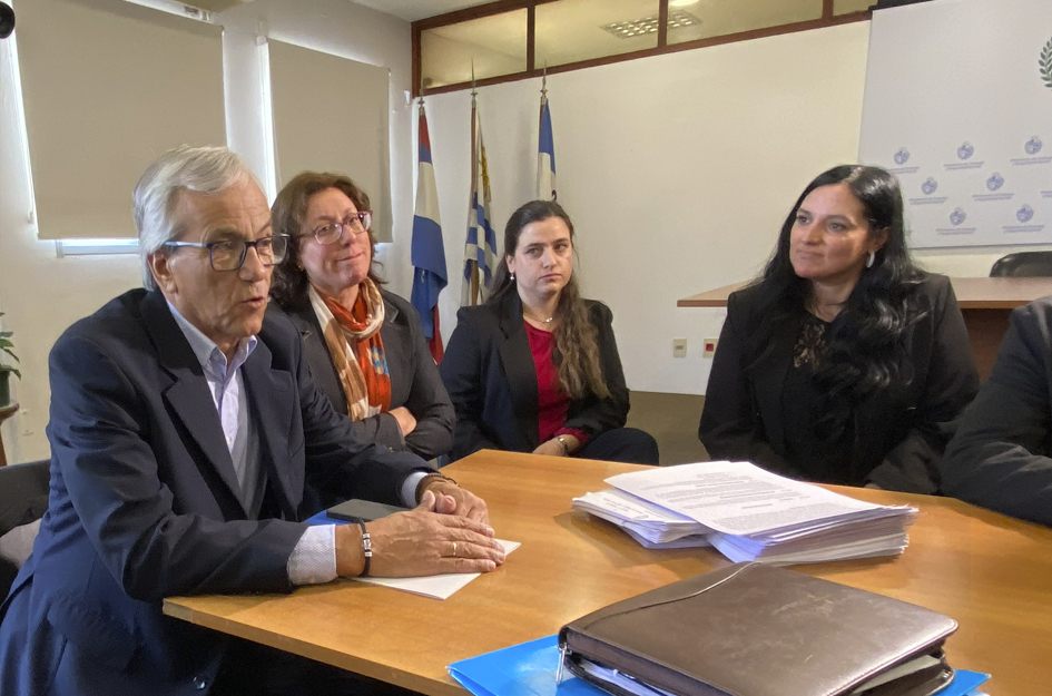 Se firmó acuerdo en la Salud, comprende a más 76 mil personas trabajadoras Ministro Castillo y negociadoras del MTSS