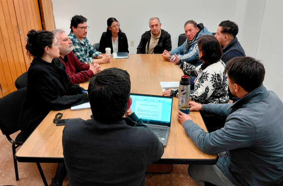 MTSS impulsa el diálogo social en el sector pesquero con un nuevo ámbito tripartito Nuevo ámbito tripartito de diálogo para el sector pesquero